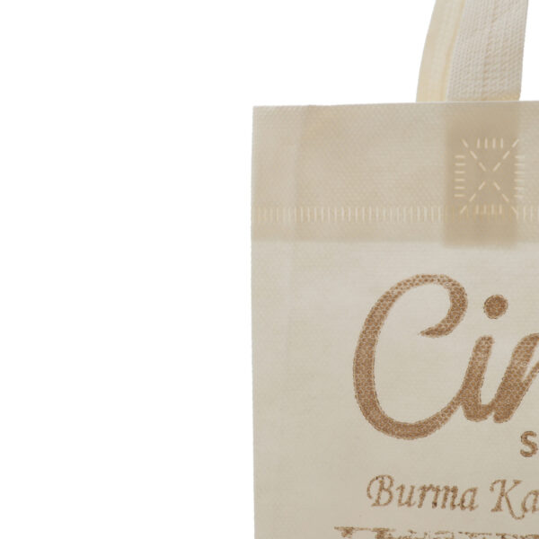 Kulplu Krem Bez Çanta
